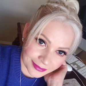 Meet your Posher, Iliana